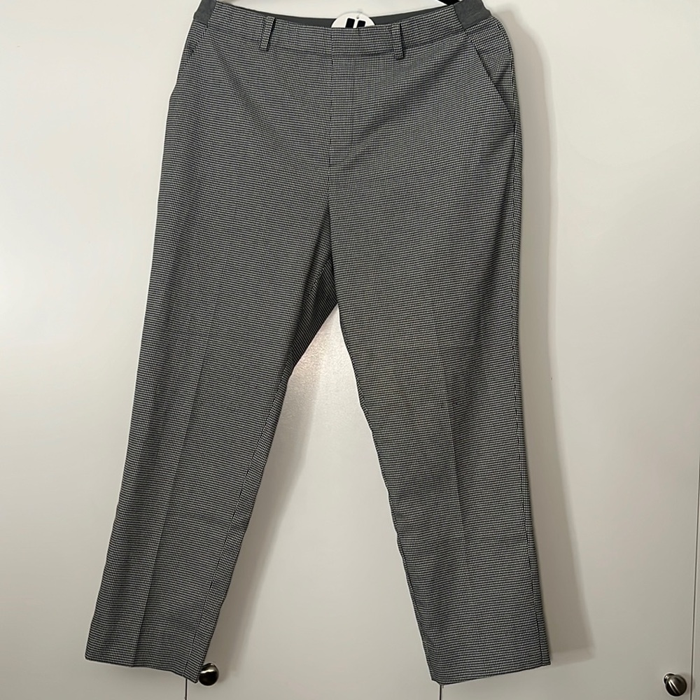 Herringbone Black and White Tapered Leg Mid Rise casual golf pants
